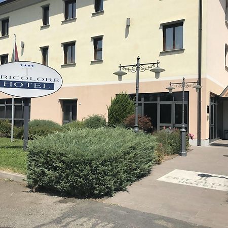 Tricolore Hotel Gaida Exterior photo